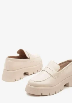 Beżowe Mokasyny na Tłoczonej Platformie Resilira