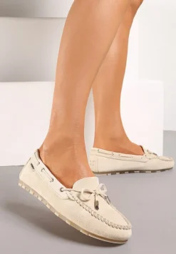 Beżowe Mokasyny Ozdobione Wiązaniami i Kokardką na Froncie Cimella