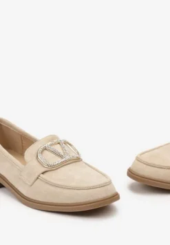 Beżowe Mokasyny Ozdobione Klamerką i Cyrkoniami z Ekozamszu Ahira