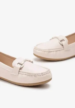 Beżowe Mokasyny Ozdobione Klamerką i Marszczeniem na Nosku Babiana