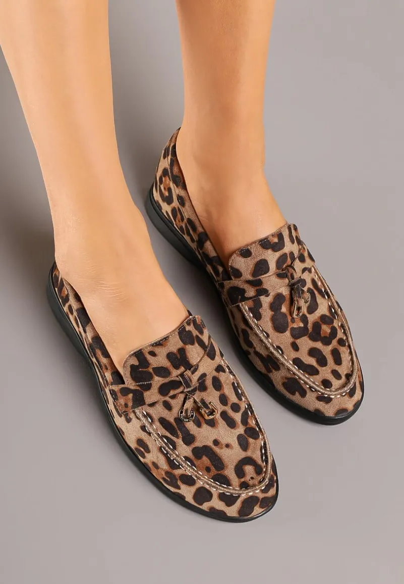 Beżowe Mokasyny z Ekozamszu z Ozdobną Zawieszką Fevionea