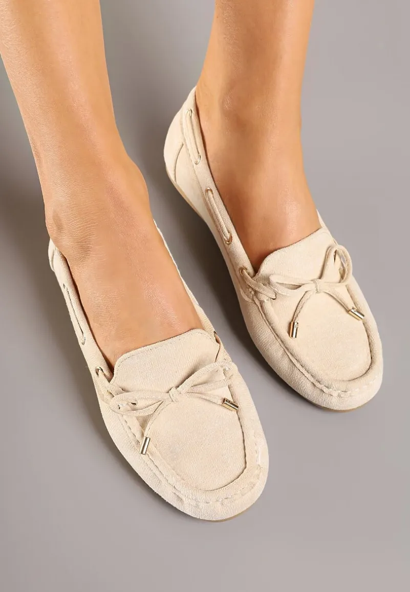 Beżowe Mokasyny z Ekozamszu Zdobione Wiązaniem z Kokardą Sonilora