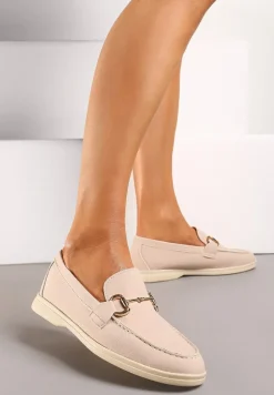 Beżowe Mokasyny z Imitacji Zamszu z Ozdobną Klamrą i Przeszyciami Daneka