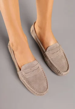 Beżowe Mokasyny ze Skóry Naturalnej Zdobione Perforacją Revaya