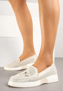 Beżowe Mokasyny ze Skórzaną Wkładka i Ażurową Cholewką z Frędzlami Luniriela