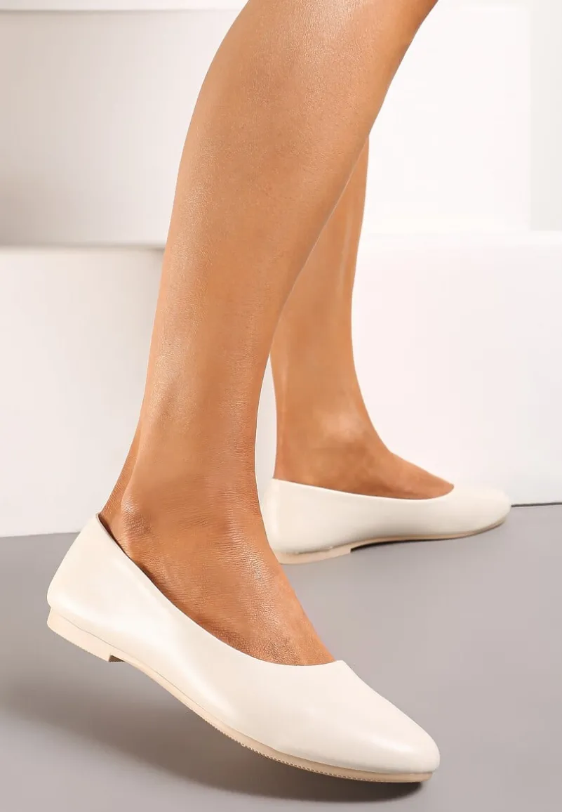 Beżowe Płaskie Balerinki z Imitacji Skóry Wsuwane z Okrągłym Noskiem Jemenna