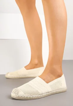 Beżowe Płaskie Espadryle z Ozdobną Perforacją Weorlisa