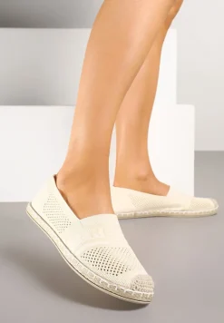 Beżowe Płaskie Espadryle z Ozdobną Perforacją Weorlisa