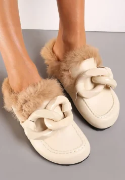 Beżowe Płaskie Klapki z Futerkiem i Ozdobnym Łańcuchem na Grubszej Podeszwie Ainslee