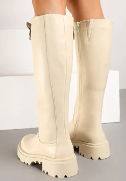 Beżowe Płaskie Kozaki Ozdobione Motylem 3D Remidra