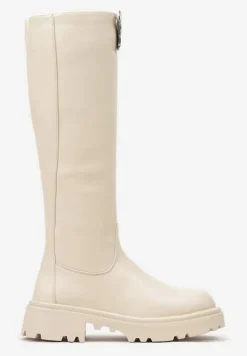 Beżowe Płaskie Kozaki Ozdobione Motylem 3D Remidra