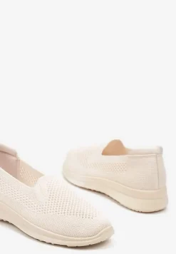 Beżowe Płaskie Wsuwane Tenisówki z Ozdobną Perforacją Elajames