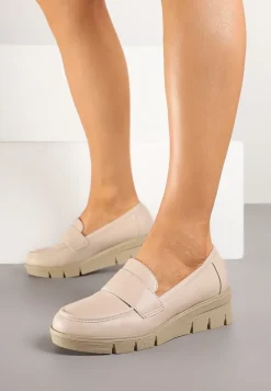 Beżowe Półbuty Mokasyny na Koturnie z Wkładką ze Skóry Naturalnej Ozdobione Paskiem Zorvia