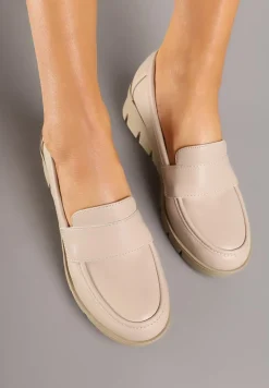 Beżowe Półbuty Mokasyny na Koturnie z Wkładką ze Skóry Naturalnej Ozdobione Paskiem Zorvia