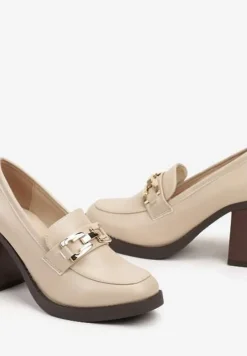Beżowe Półbuty na Słupku z Klamrą Stylizowane na Mokasyny Gerisa