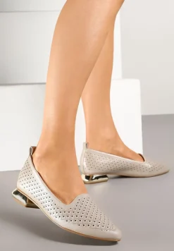 Beżowe Półbuty z Ażurową Cholewką i Metalicznym Obcasem Arivene