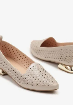 Beżowe Półbuty z Ażurową Cholewką i Metalicznym Obcasem Arivene