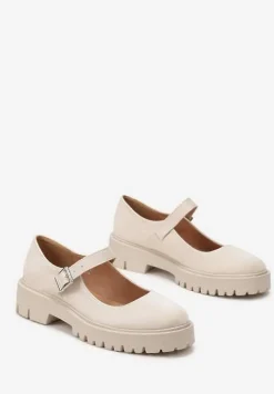 Beżowe Półbuty z Imitacji Zamszu z Ozdobnym Paskiem i Sprzączką Gerxana