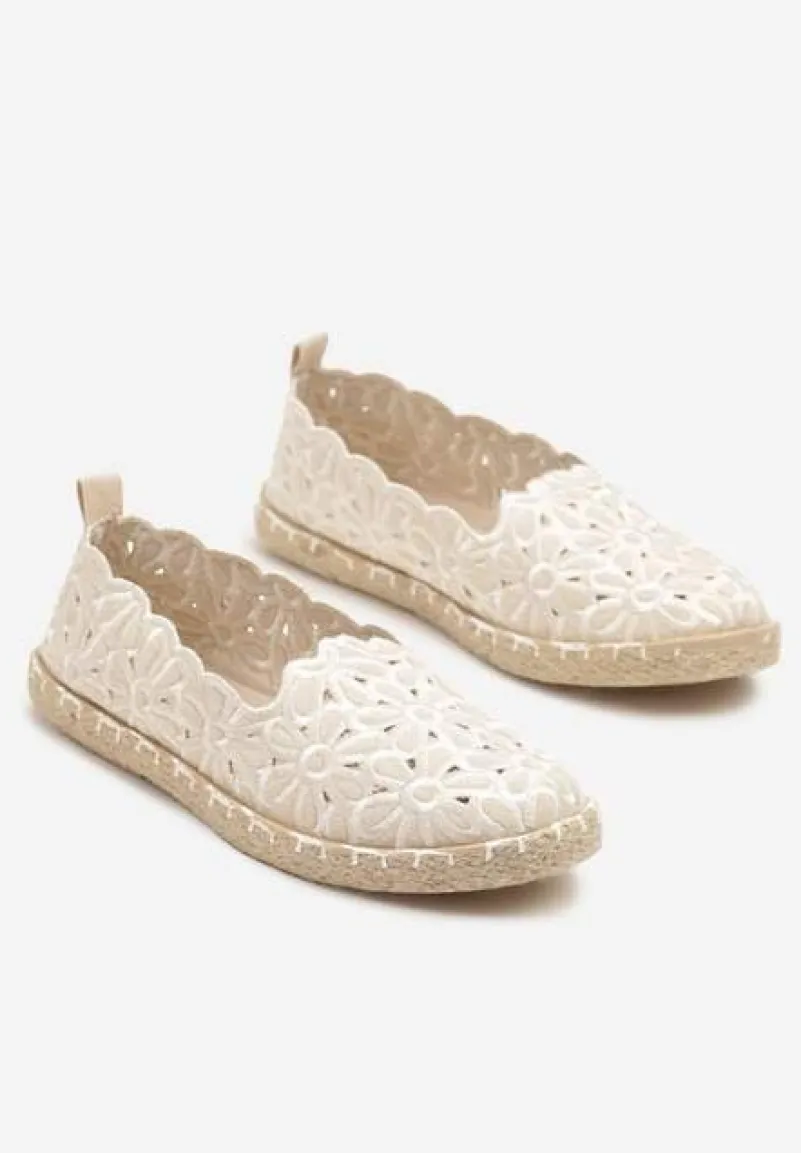 Beżowe Plecione Espadryle Vices z Kwiatowym Motywem z Ażurowymi Wycięciami Honavia