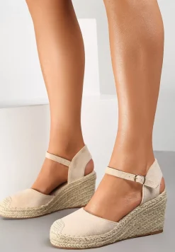 Beżowe Sandały Assaciane