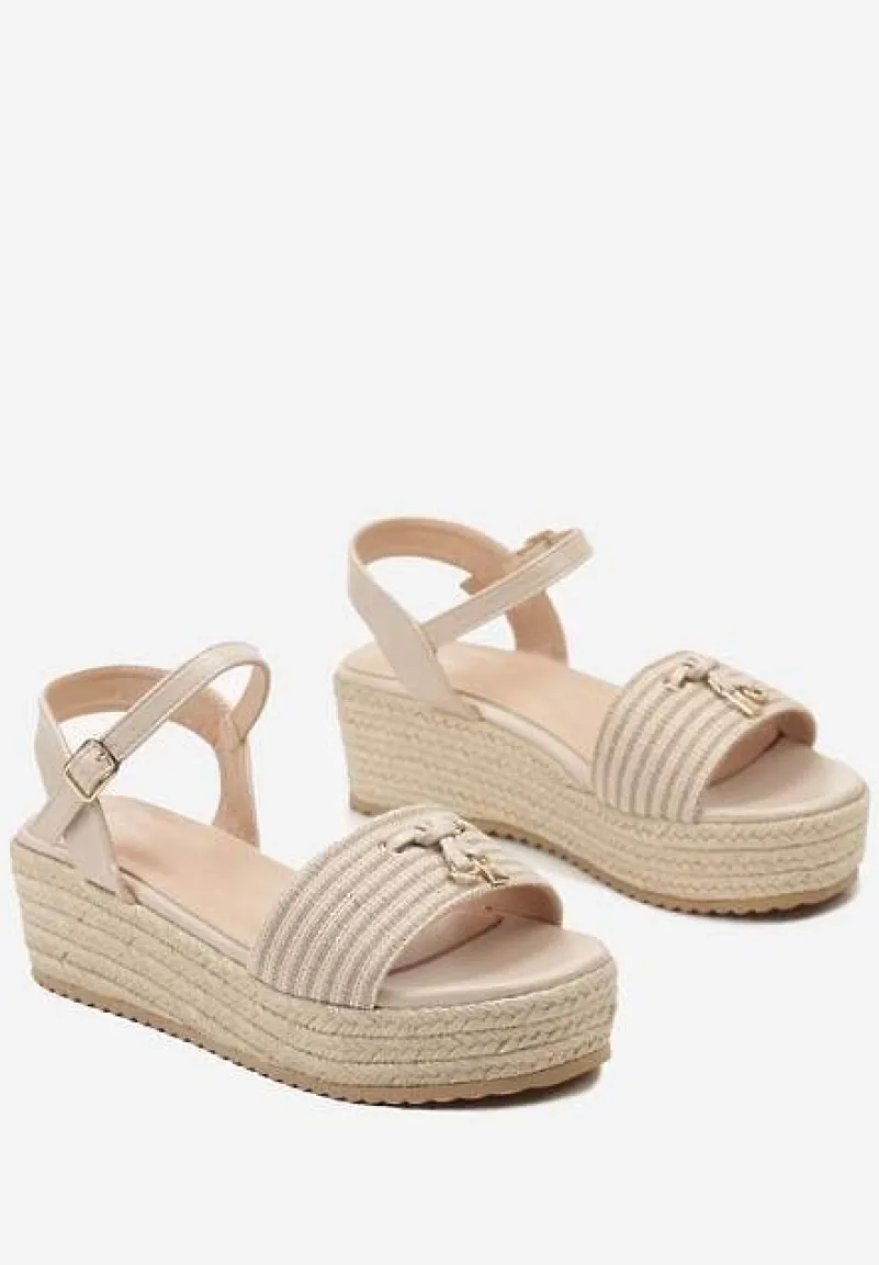 Beżowe Sandały Boho z Plecionym Koturnem i Platformą Oppiavia
