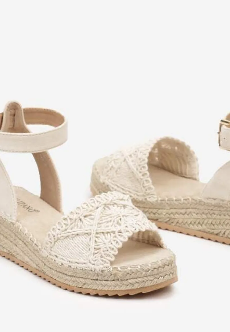 Beżowe Sandały na Grubej Podeszwie z Otwartym Noskiem Zapinane przy Kostce Varamia