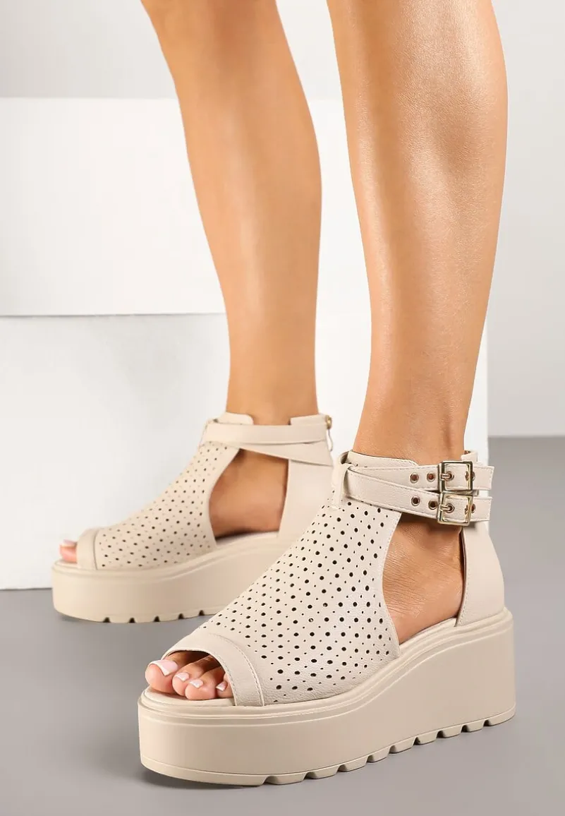 Beżowe Sandały na Koturnie z Ażurową Cholewką i Skórzaną Wkładką Evialina