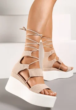 Beżowe Sandały na Koturnie z Wiązaniem wokół Łydki Scadira