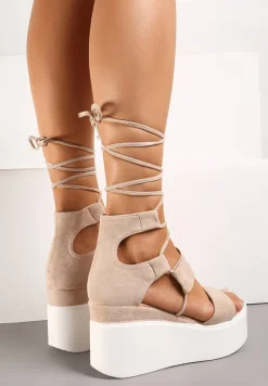 Beżowe Sandały na Koturnie z Wiązaniem wokół Łydki Scadira