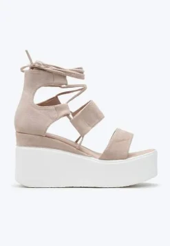 Beżowe Sandały na Koturnie z Wiązaniem wokół Łydki Scadira