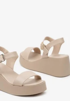 Beżowe Sandały na Koturnie w Eleganckim Stylu Zolvesa