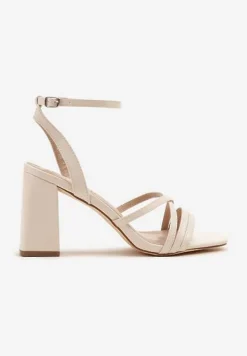 Beżowe Sandały na Słupku Ozdobione Paskami Doroti