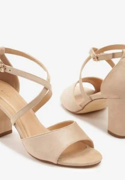 Beżowe Sandały na Słupku Vices Ozdobione Paskami Nitaniela