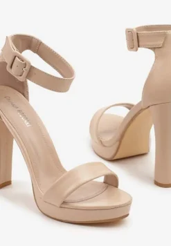 Beżowe Sandały na Słupku w Klasycznym Stylu Odeline