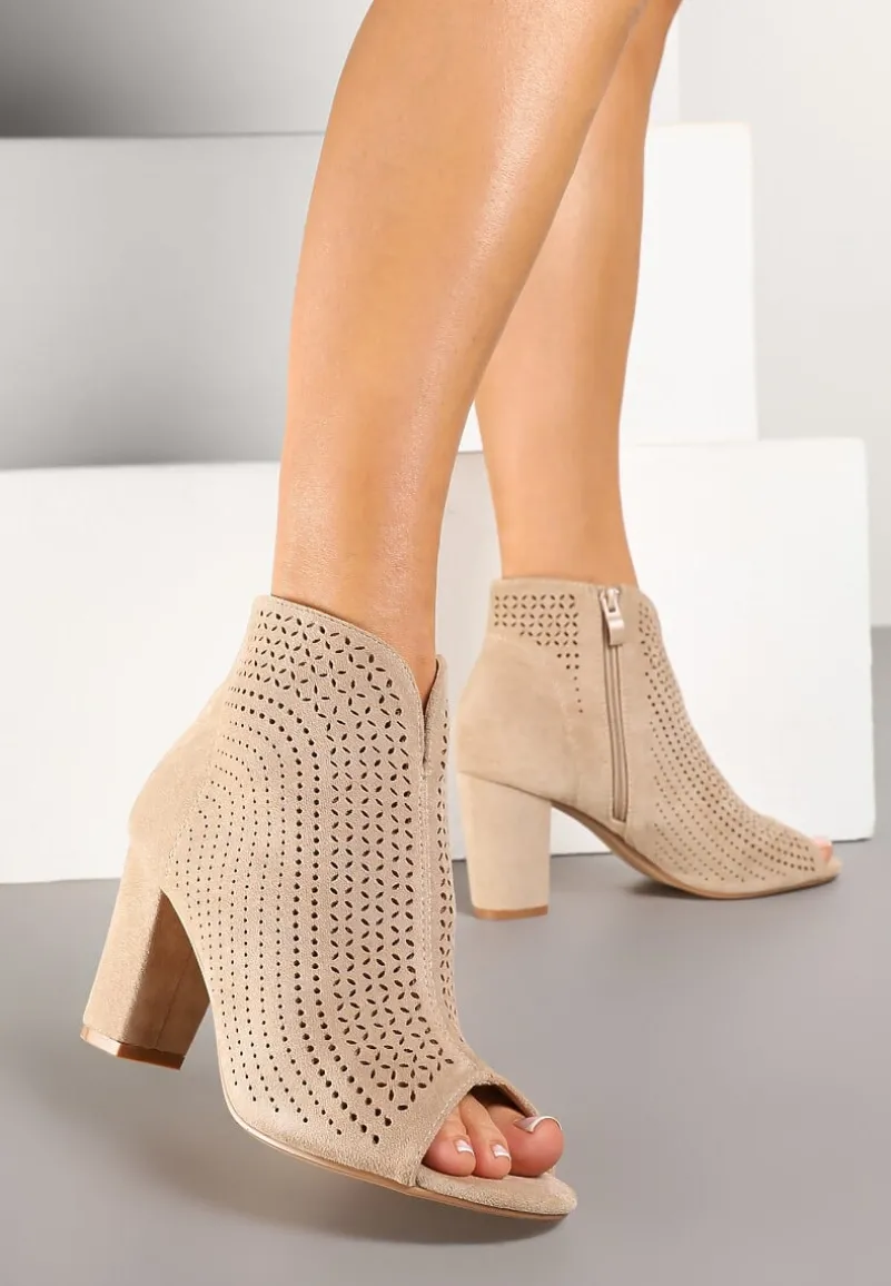 Beżowe Sandały Vices na Obcasie z Ażurowymi Wycięciami i Otwartym Noskiem Tasiri