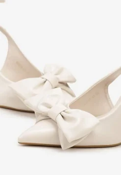 Beżowe Sandały Vices na Szpilce Slingback Ozdobione Kokardą Tilvanea