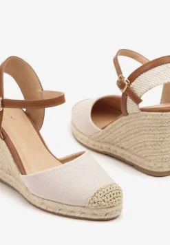 Beżowe Sandały Vices w Stylu Espadryli na Koturnie z Plecionki Amoiella