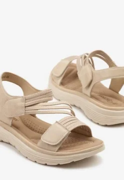 Beżowe Sandały z Ozdobnymi Paskami Kinirra