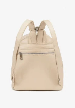 Beżowo-Kremowy Casualowy Plecak Ozdobiony Metalicznym Logo i Pikowaniem Jaloedi