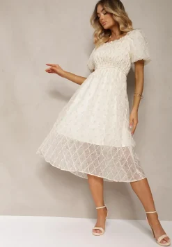 Beżowo-Różowa Sukienka z Marszczonym Dekoltem o Rozkloszowanym Kroju z Bufiastymi Rękawami Vikirrena