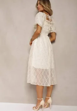 Beżowo-Różowa Sukienka z Marszczonym Dekoltem o Rozkloszowanym Kroju z Bufiastymi Rękawami Vikirrena