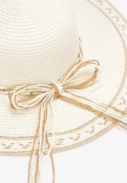 Beżowy Kapelusz z Szerokim Rondem i Plecionką Ozdobiony Sznurkiem Zestia