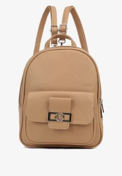Beżowy Mały Plecak z Kieszonką i Metaliczną Ozdobą na Szelkach z Regulacją Ravasindra