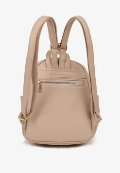 Beżowy Plecak na Szelkach z Regulacjach Ozdobione Łańcuszkiem i Napisami Hettana