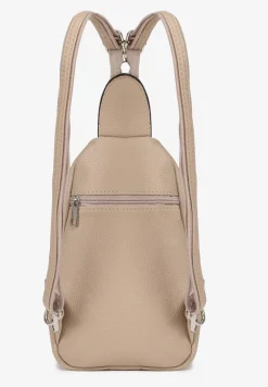 Beżowy Plecak z Dwoma Komorami Ozdobiony Klapą Nanovela