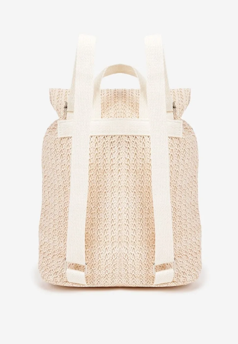 Beżowy Pleciony Plecak z Klapą w Kwiatowy Wzór Zdobiony Frędzlami Lunalisea