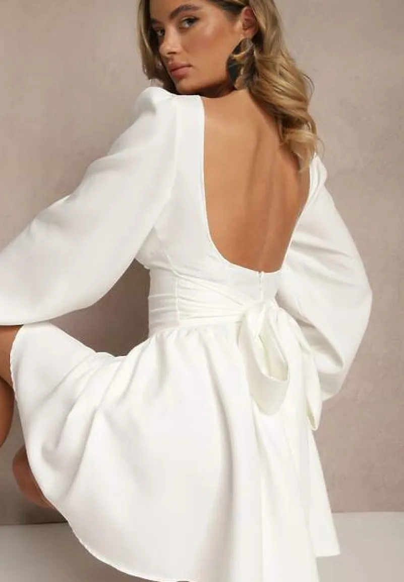 Biała Gorsetowa Sukienka Ozdobiona Wiązaniem z Tyłu Lilafine