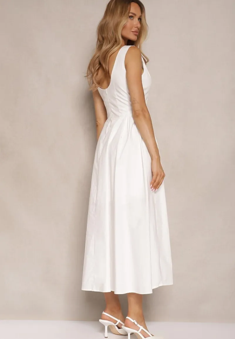 Biała Rozkloszowana Sukienka Koktajlowa z Bawełny z Dekoltem Łódką i Kieszeniami Fanilra