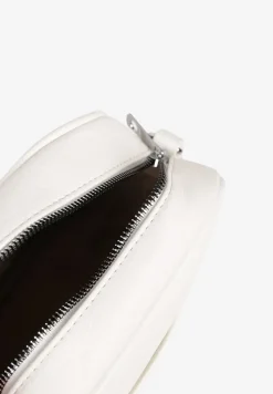 Biała Torebka w Stylu Listonoszki z Napisem Dolenna