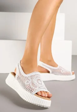 Białe Ażurowe Sandały na Grubej Podeszwie z Tłoczeniami Tanarila